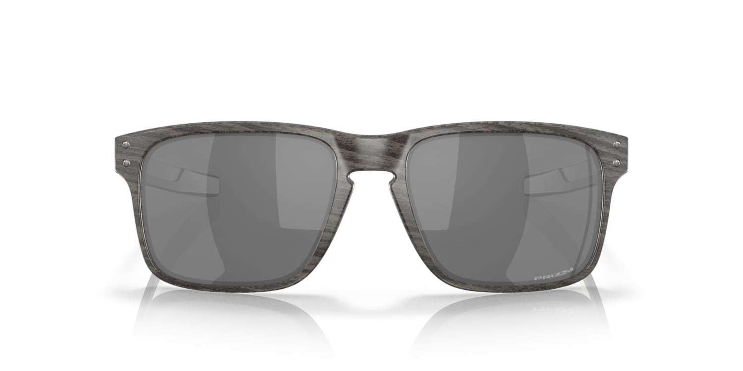Oakley 0OO9384 Sunglasses in Silver/Gunmetal/Grey | Target Optical