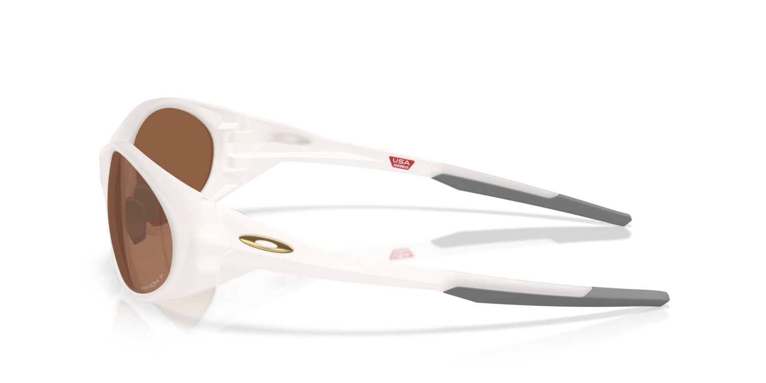 Oakley 0OO9438 Sunglasses in White | Target Optical