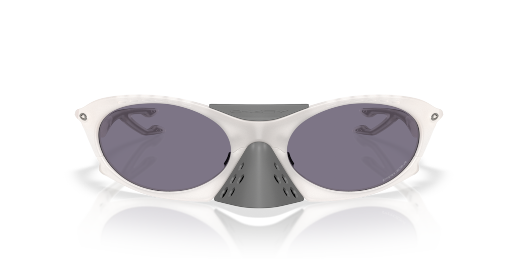 Oakley 0OO9437 Sunglasses in White | Target Optical