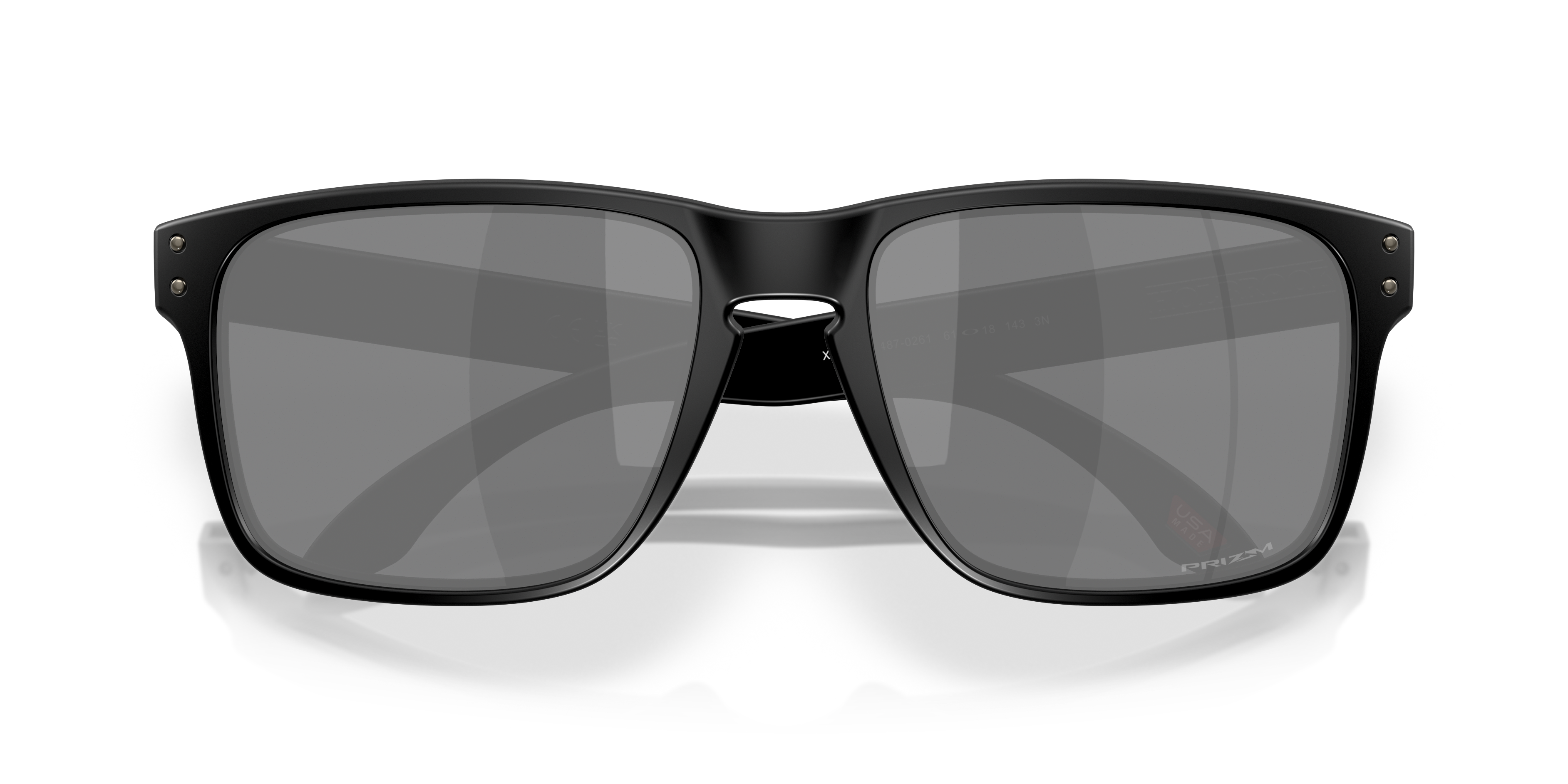 Oakley 0OO9487 Sunglasses in Black | Target Optical