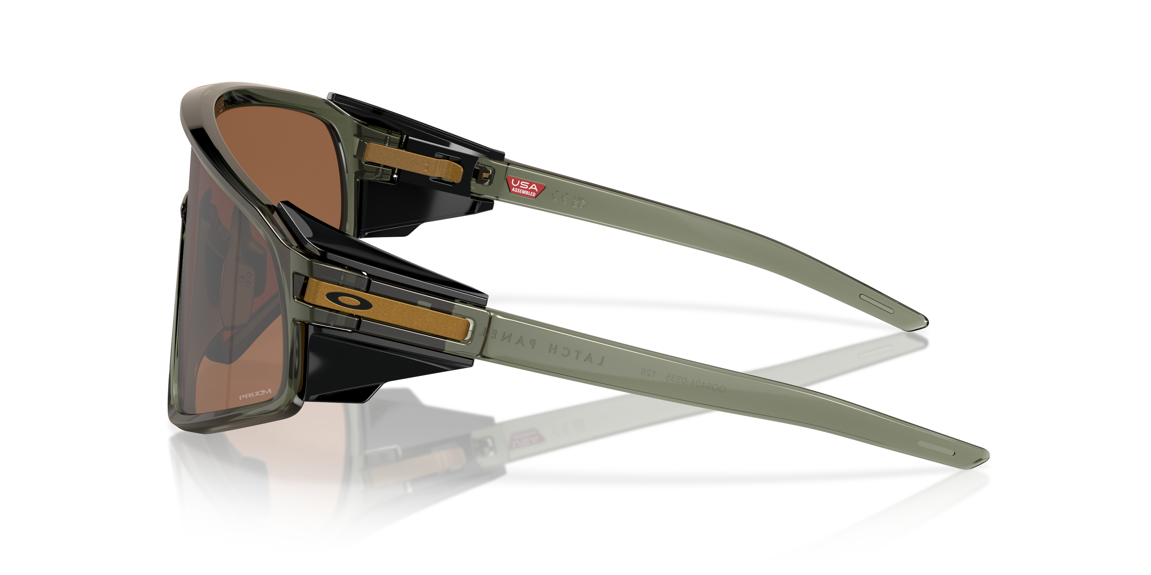 Oakley 0OO9404 Sunglasses in Green | Target Optical