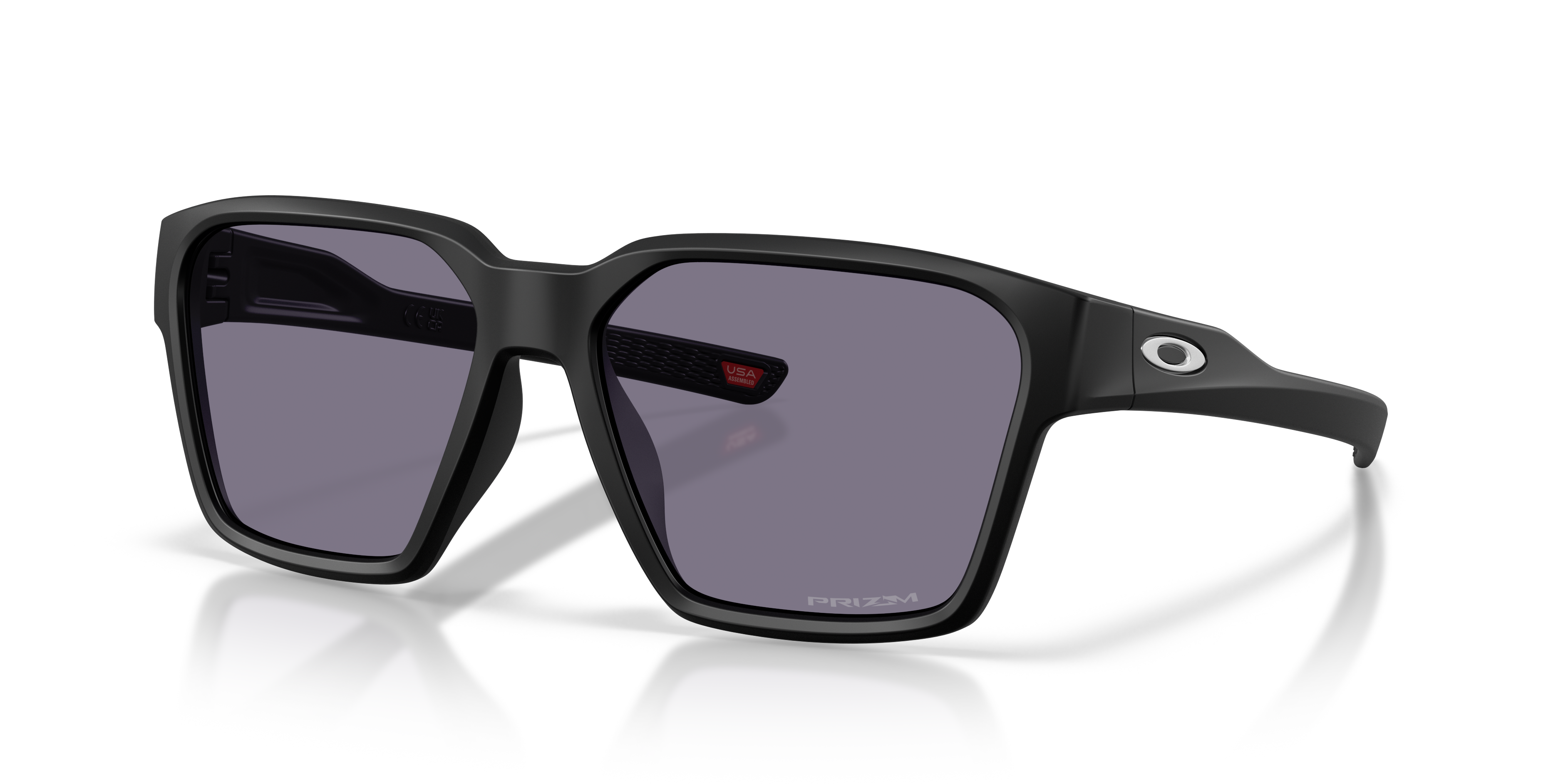 Oakley 0OO9497 Sunglasses in Black | Target Optical